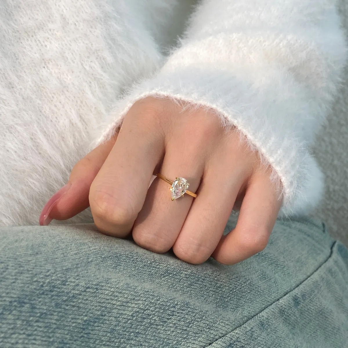 1.75 Carat Pear Cut Solitaire Engagement Ring - Gold