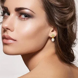 9.5 Carat 14K Solid Yellow Gold Dangling Earrings Pearl Opal
