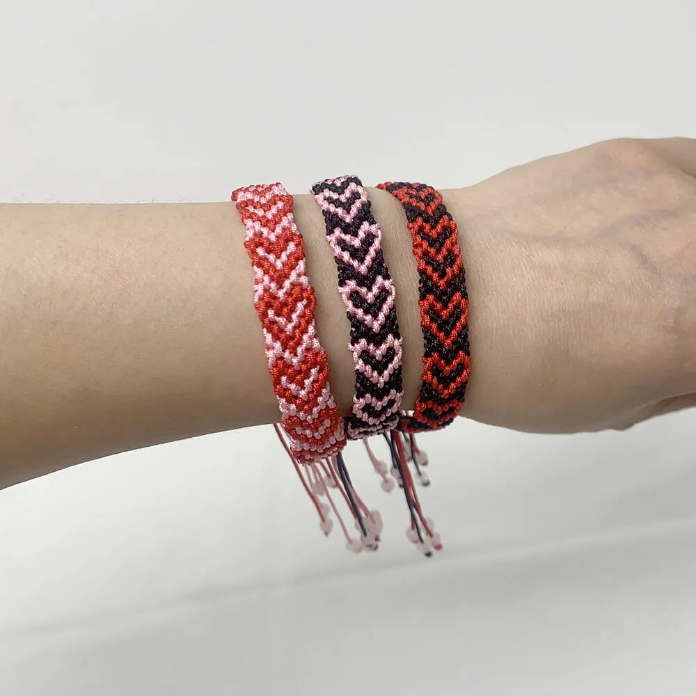 Handmade Heart-shaped Pattern Macrame Friendship Bracelet