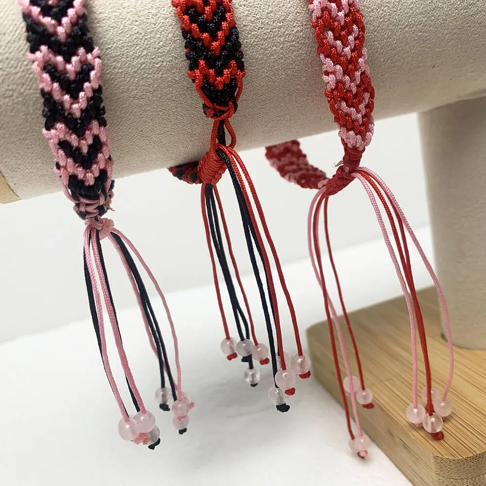 Handmade Heart-shaped Pattern Macrame Friendship Bracelet