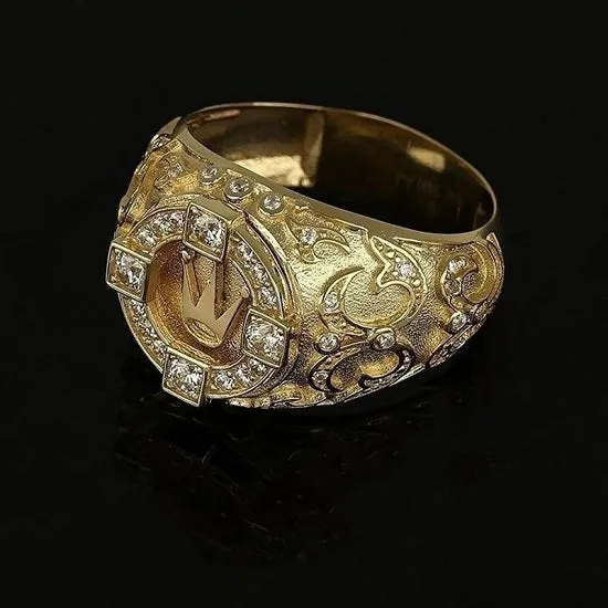 Luxury Classic Crown Men's Ring Fashion Gold Inlaid with White Zircon