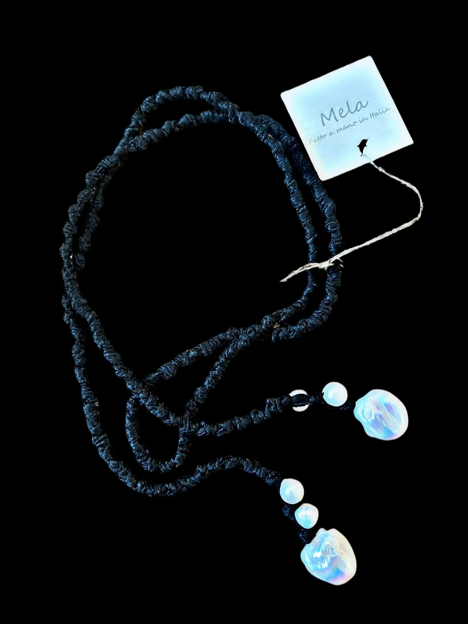Mela lariat with drop Pearls - Black