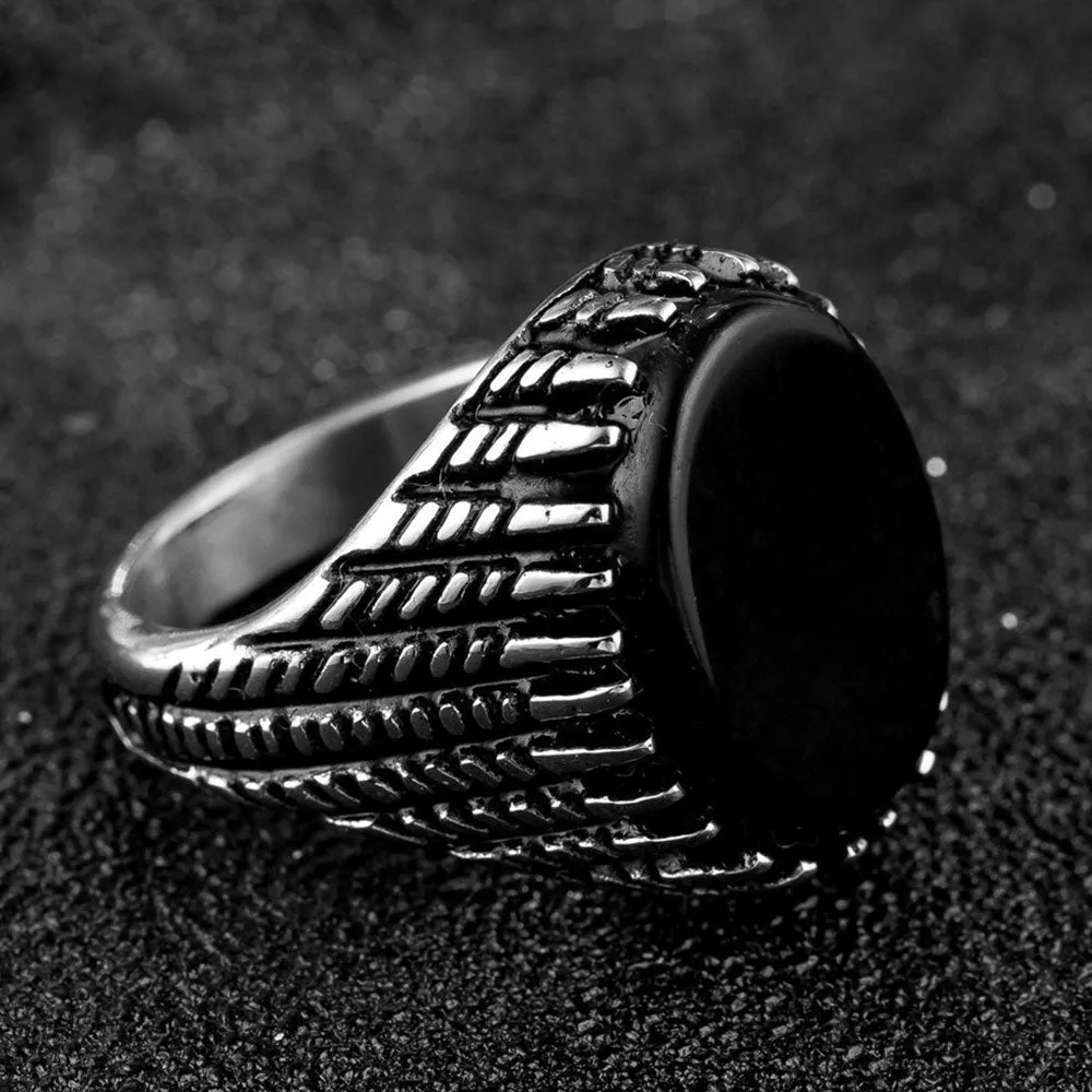 OVAL FLAT BLACK STONE GOTHIC STIPES SIGNET RING