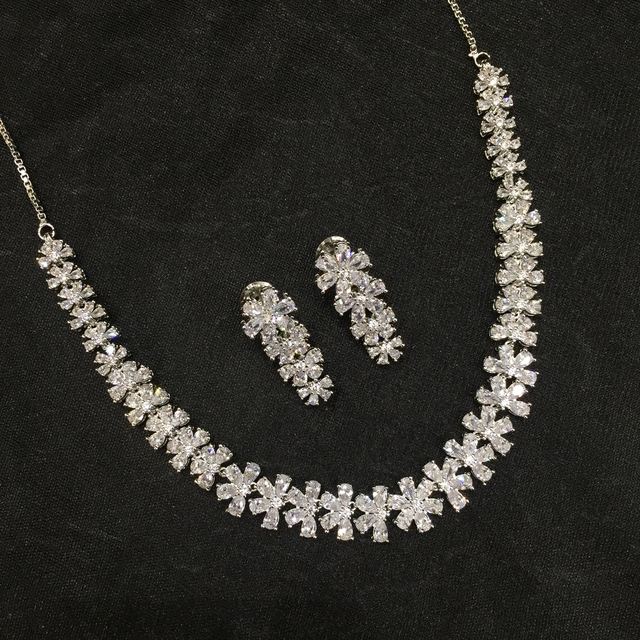 Round Neck Zircon/AD Necklace Set 6029-08