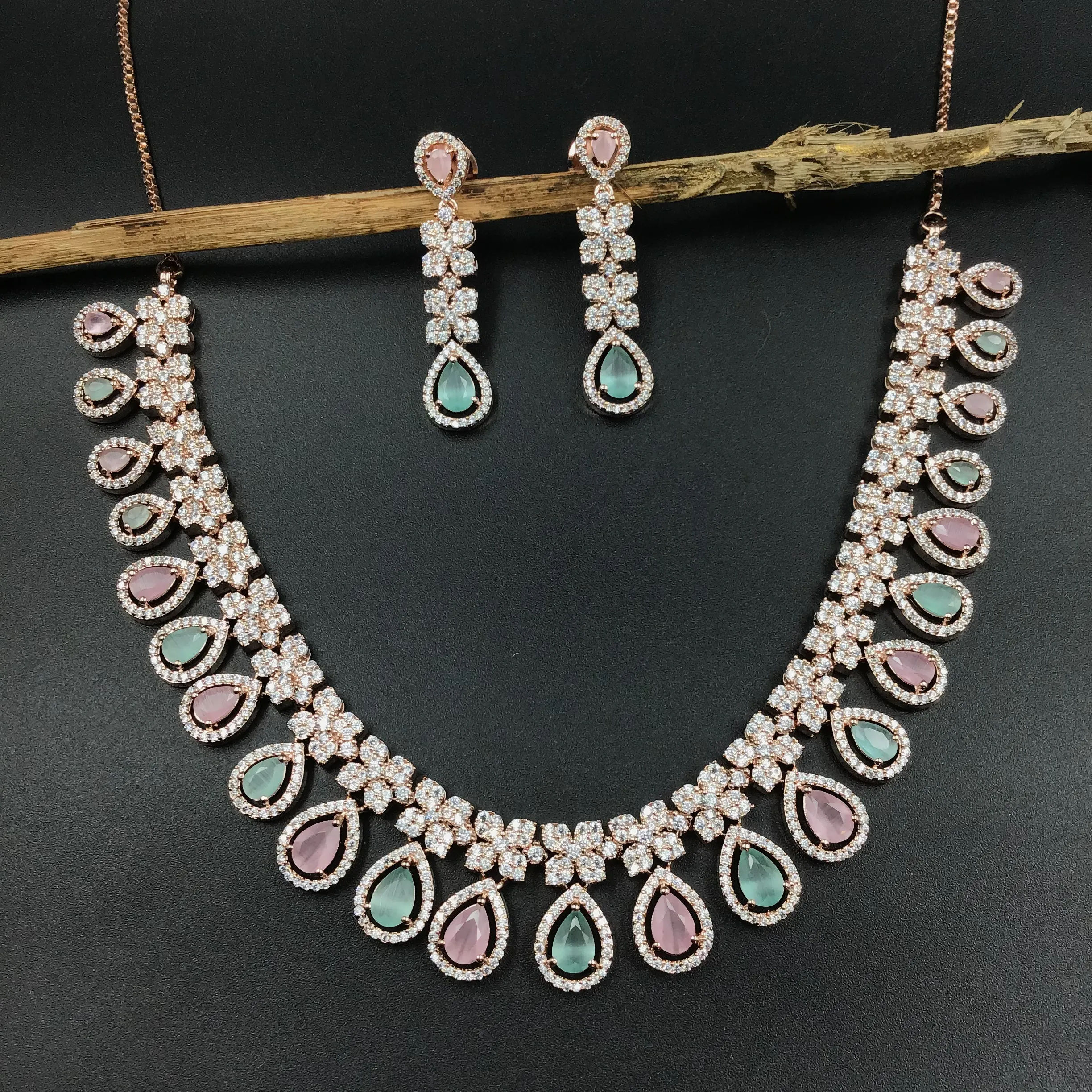 Round Neck Zircon/AD Necklace Set 6036-08